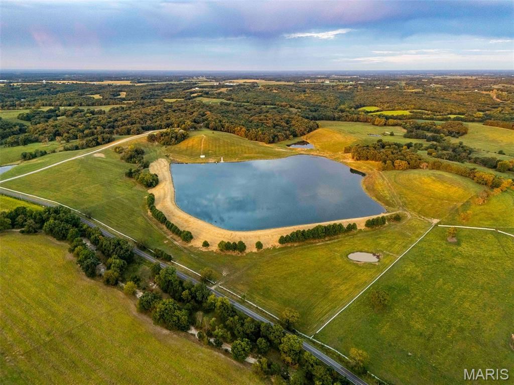 21772 Highway D (106+- acres) 