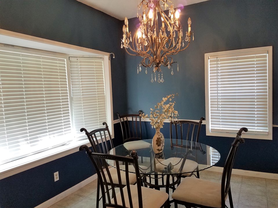dining room.