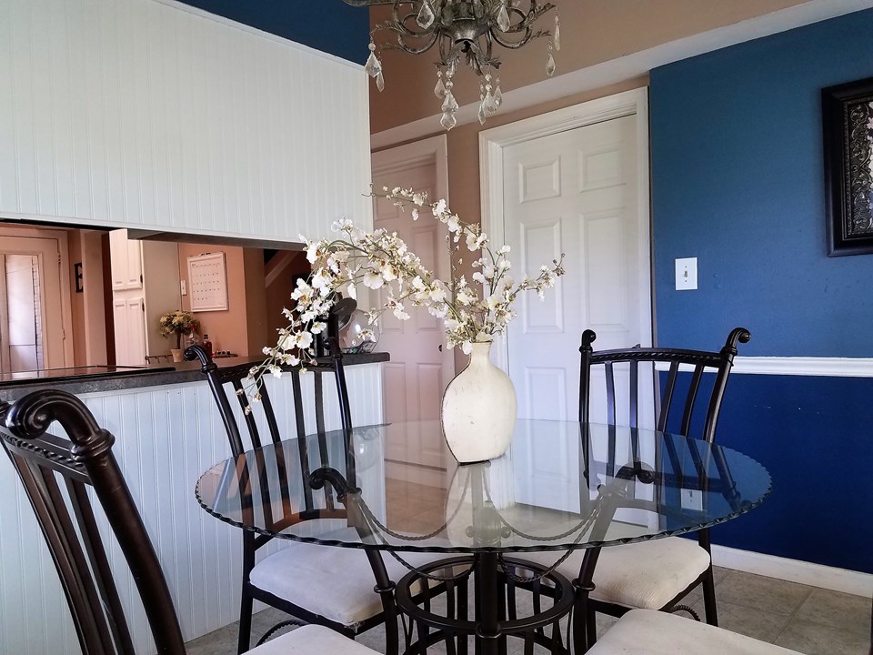 dining room.