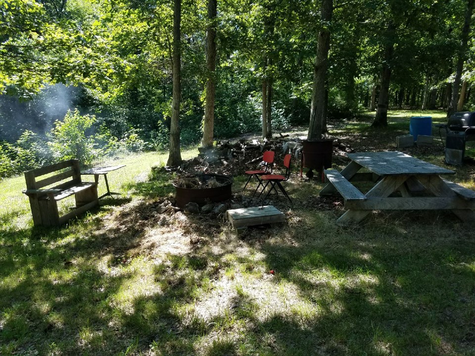 welcome to deer camp 2017!  20 +/- wooded acres in trophy buck territory.